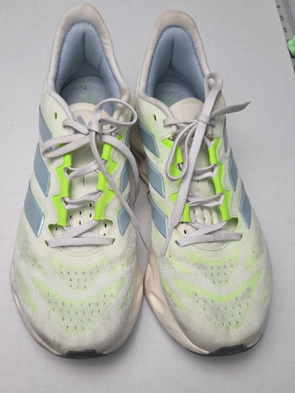 adidas Switch Light Gray and Mint Green Running Shoes Mens Size 10